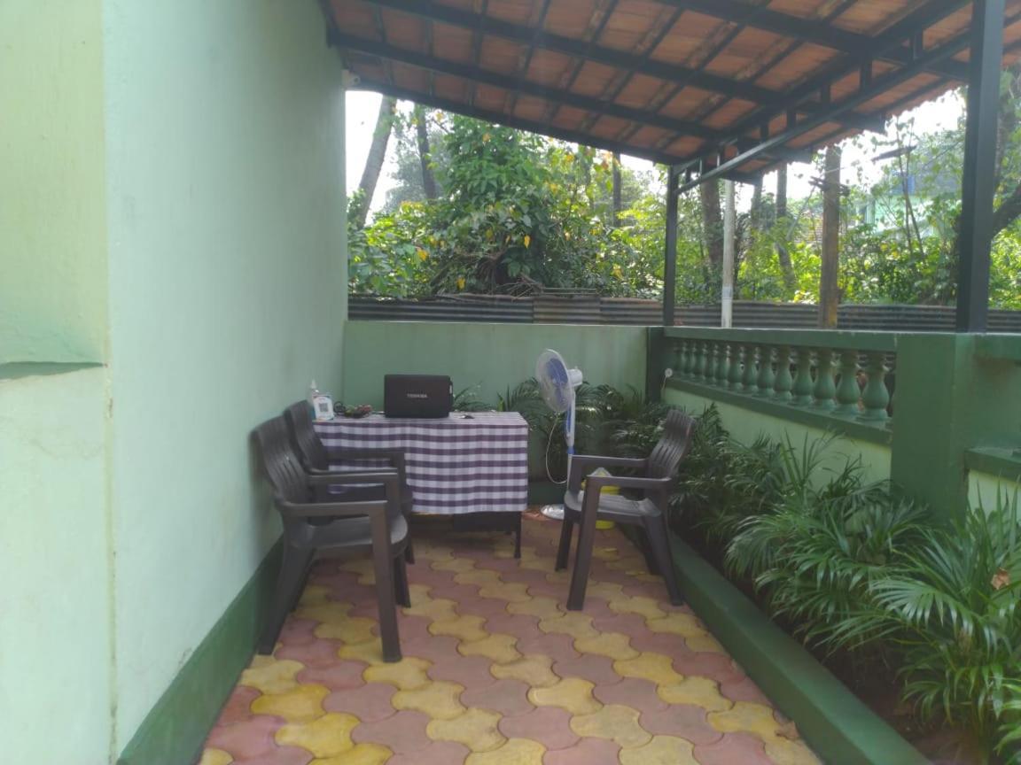 Chapora Baba Hostel By La Voglia מראה חיצוני תמונה